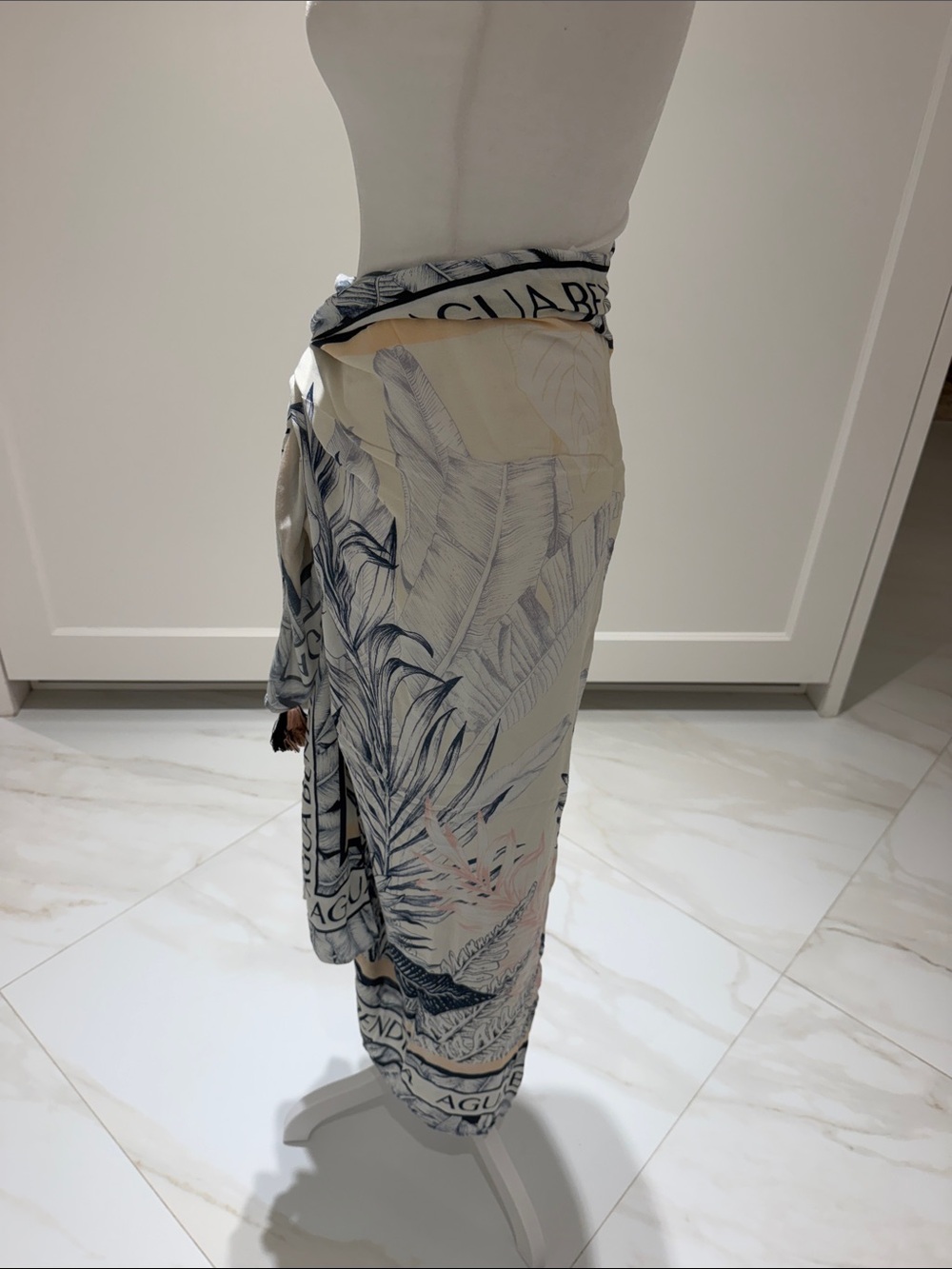 Agua Bendita Sarong Wrap in Cream and Navy - Branded Scarf Pareo - Picture 2 of 5
